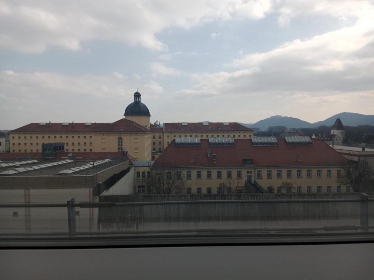 Krems Am Campus Apartment Bagian luar foto