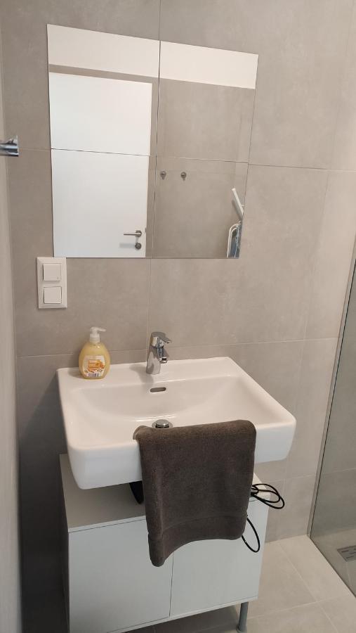 Krems Am Campus Apartment Bagian luar foto